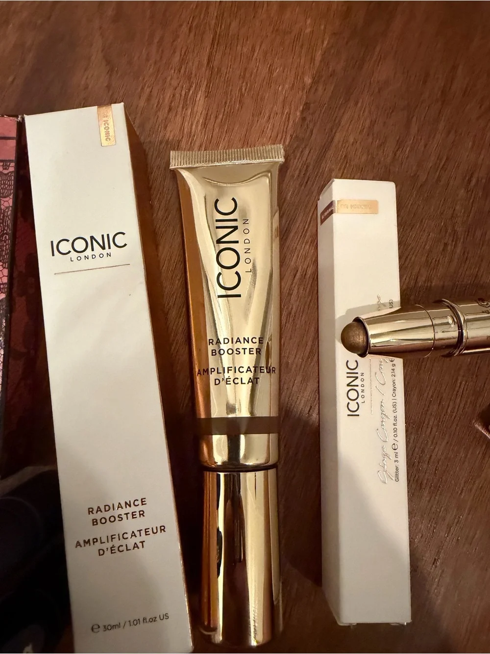 ICONIC London Radiance Boosting Primer & Golden Highlighter Stick - Gold